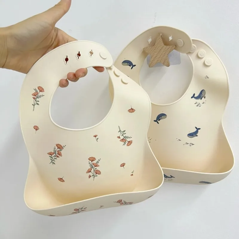 スーツかわいい授乳よだれかけ、フードよだれかけ、クジラ漫画食 - Silicone Baby Bibs のレビューと価格